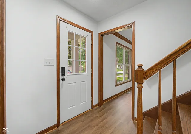 Photo 3 of Single family home for sale at 605 White Pine Dr, Noblesville, IN 46062 | MLS# 22123423 | Listing updated on 2026-09-23