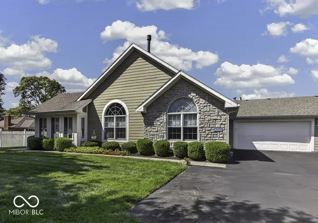 Condo for sale at 7323 Chapel Villas #D, Indianapolis, IN 46214 | MLS# 22123441