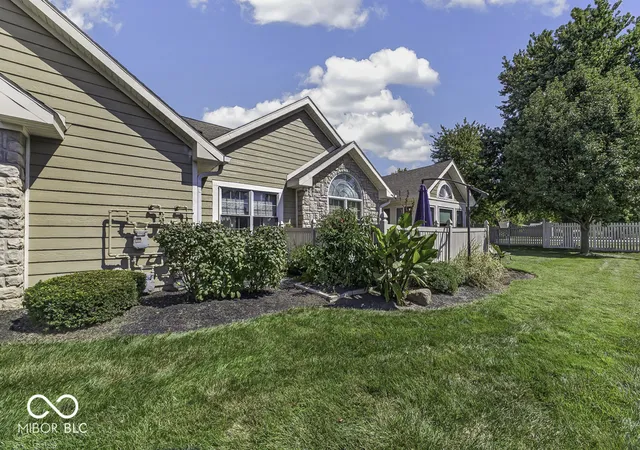 Photo 3 of Condo for sale at 7323 Chapel Villas #D, Indianapolis, IN 46214 | MLS# 22123441 | Listing updated on 2026-09-12