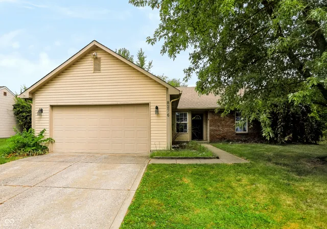 Photo 1 of Single family home for sale at 8276 Bayshore Ln, Avon, IN 46123 | MLS# 22123473 | Listing updated on 2026-09-15