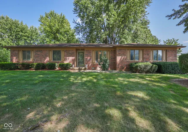 Sale Pending at 199 N Windmill Trl, Greenwood, IN 46142 | MLS# 22123537 | Listing updated on 2026-09-14
