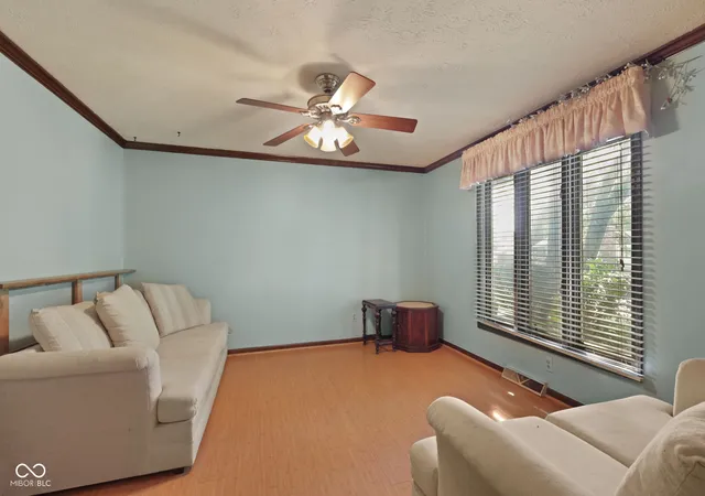 Photo 3 of Sale Pending at 199 N Windmill Trl, Greenwood, IN 46142 | MLS# 22123537 | Listing updated on 2026-09-14
