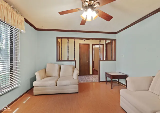 Photo 4 of Sale Pending at 199 N Windmill Trl, Greenwood, IN 46142 | MLS# 22123537 | Listing updated on 2026-09-14