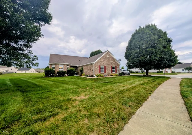 Photo 2 of Single family home for sale at 10762 Crane Dr, Indianapolis, IN 46231 | MLS# 22123555 | Listing updated on 2026-09-15