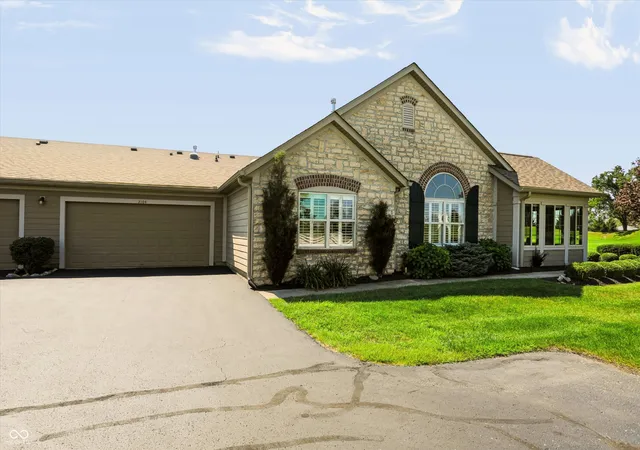 Photo 3 of Sale Pending at 2104 Heather Glen Way, Franklin, IN 46131 | MLS# 22123565 | Listing updated on 2026-09-12