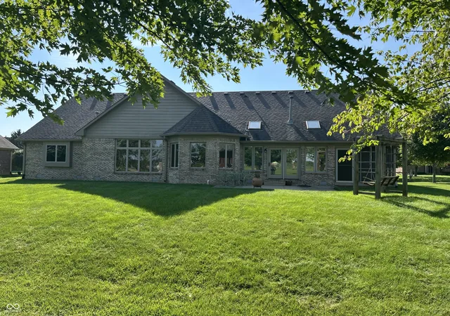 Photo 3 of Sale Pending at 1127 Wood Sage Dr, Avon, IN 46123 | MLS# 22123589 | Listing updated on 2026-09-11