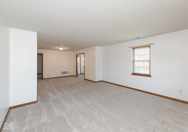 Photo 4 of Single family home for sale at 5612 Blairwood Dr, Indianapolis, IN 46237 | MLS# 22123646 | Listing updated on 2026-10-16