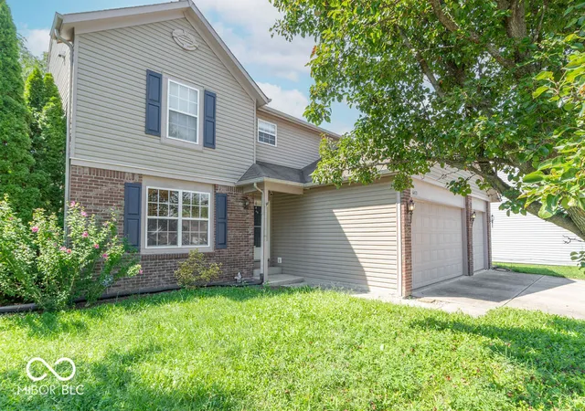 Photo 2 of Sale Pending at 6413 E Pemboke Ct, Camby, IN 46113 | MLS# 22123697 | Listing updated on 2026-09-15