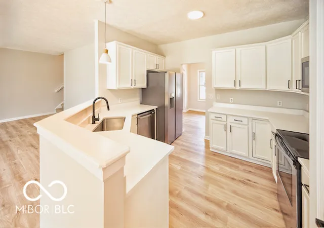 Photo 2 of Single family home for sale at 1254 Red Dunes Run, Avon, IN 46123 | MLS# 22123753 | Listing updated on 2026-09-22