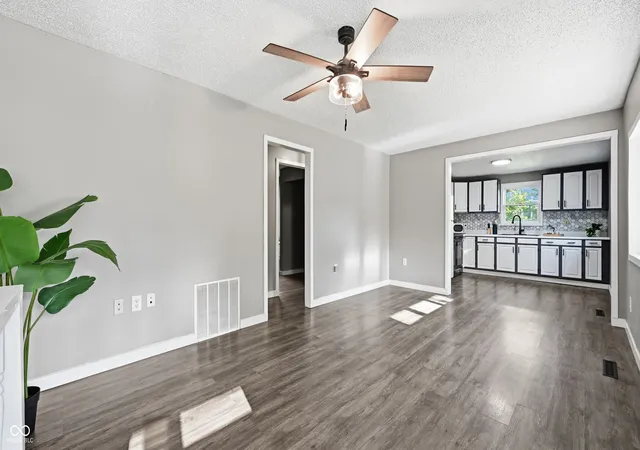 Photo 3 of Single family home for sale at 427 N 20th Street, New Castle, IN 47362 | MLS# 22123761 | Listing updated on 2026-09-17