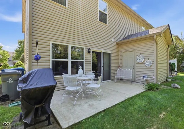 Photo 3 of Townhouse for sale at 10478 Platinum Dr, Noblesville, IN 46060 | MLS# 22123768 | Listing updated on 2026-09-29