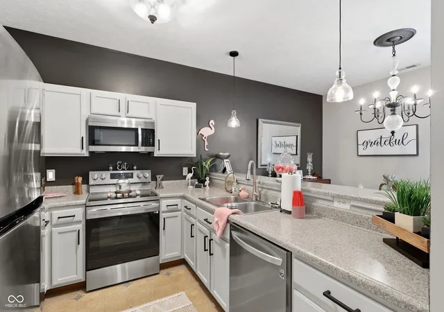 Photo 4 of Townhouse for sale at 10478 Platinum Dr, Noblesville, IN 46060 | MLS# 22123768 | Listing updated on 2026-09-29