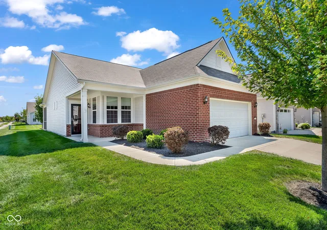 Photo 1 of Single family home for sale at 4727 Lilac Dr, Plainfield, IN 46168 | MLS# 22123771 | Listing updated on 2026-09-10