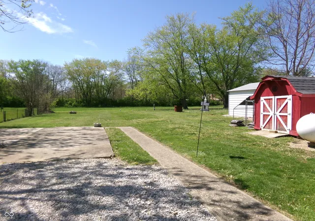 Photo 3 of Sale Pending at 4200 Ann St, Plainfield, IN 46168 | MLS# 22123780 | Listing updated on 2026-09-14