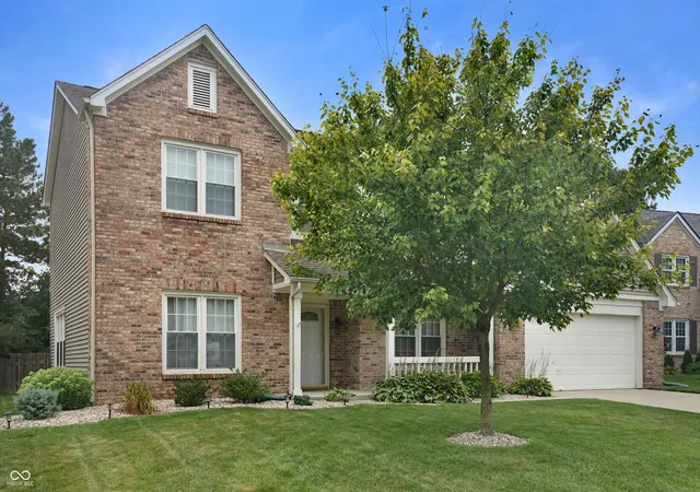 Photo 2 of Sale Pending at 9934 Tudor Ct, Fishers, IN 46037 | MLS# 22123798 | Listing updated on 2026-09-22