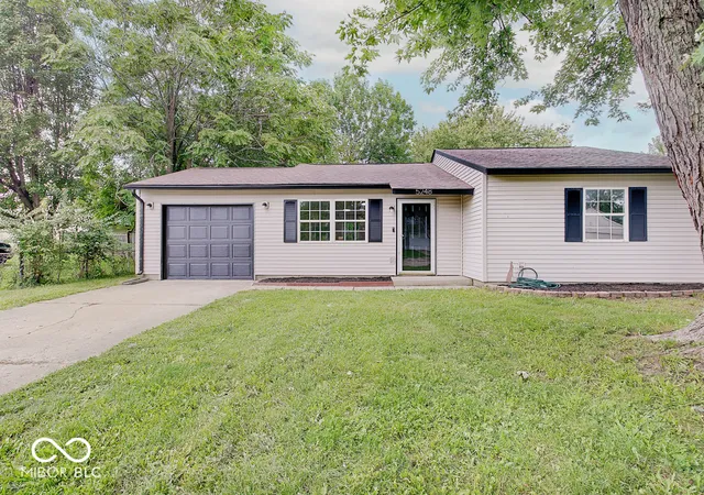 Single family home for sale at 5428 Yucatan Dr, Indianapolis, IN 46237 | MLS# 22123813