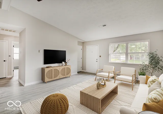 Photo 3 of Single family home for sale at 5428 Yucatan Dr, Indianapolis, IN 46237 | MLS# 22123813 | Listing updated on 2026-10-27