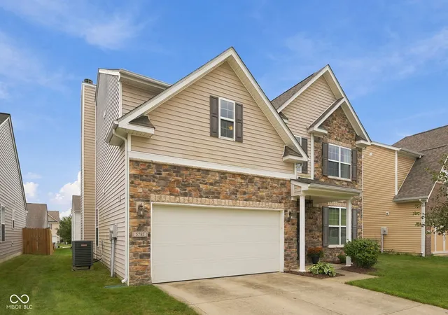 Photo 2 of Single family home for sale at 5785 Open Flds Dr, Whitestown, IN 46075 | MLS# 22123830 | Listing updated on 2026-09-22