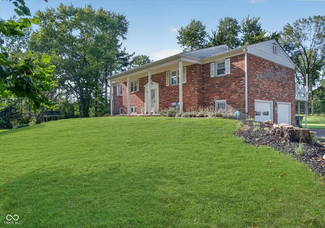 Photo 3 of Single family home for sale at 3146 Market St, Pendleton, IN 46064 | MLS# 22123845 | Listing updated on 2026-09-11