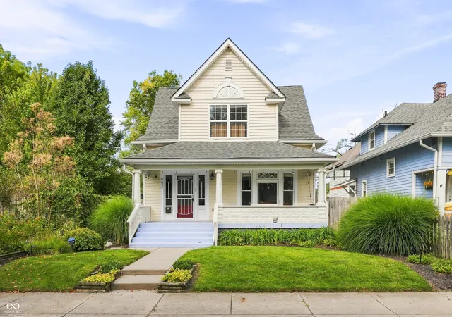 Photo 2 of Single family home for sale at 952 Eastern Ave, Indianapolis, IN 46201 | MLS# 22123914 | Listing updated on 2026-09-15