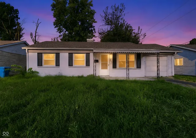 Photo 1 of Single family home for sale at 3642 Tiffany Dr, Indianapolis, IN 46226 | MLS# 22123922 | Listing updated on 2026-10-21