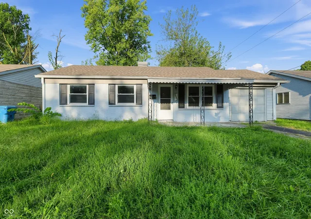 Photo 2 of Single family home for sale at 3642 Tiffany Dr, Indianapolis, IN 46226 | MLS# 22123922 | Listing updated on 2026-10-21
