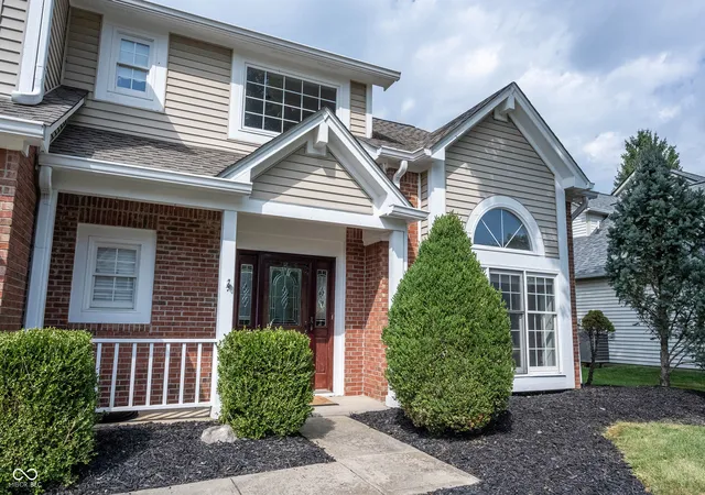 Photo 2 of Sale Pending at 10182 Seagrave Dr, Fishers, IN 46037 | MLS# 22123941 | Listing updated on 2026-09-14