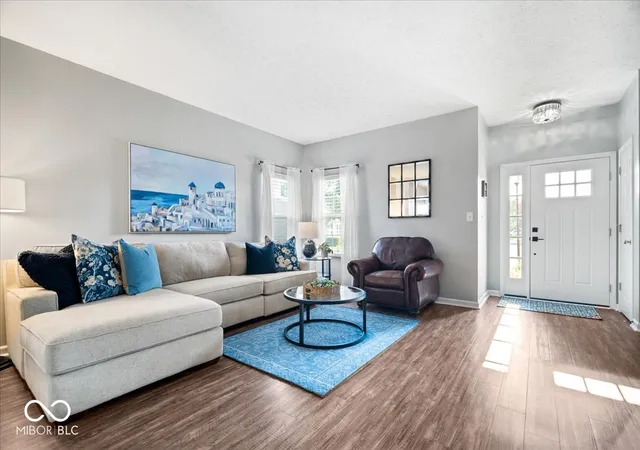 Photo 4 of Sale Pending at 2818 Limber Pine Dr, Whiteland, IN 46184 | MLS# 22123953 | Listing updated on 2026-09-15