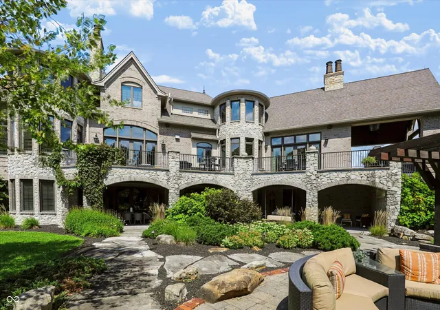 Photo 3 of Sale Pending at 12411 Hoover Rd, Carmel, IN 46032 | MLS# 22123971 | Listing updated on 2026-09-21