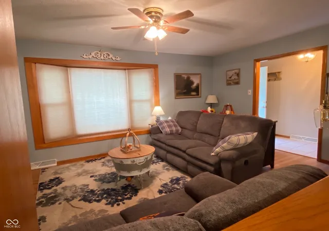 Photo 4 of Single family home for sale at 617 Medallion Dr, Greencastle, IN 46135 | MLS# 22123978 | Listing updated on 2026-09-24
