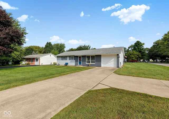 Photo 2 of Sale Pending at 422 Park Rd, Tipton, IN 46072 | MLS# 22123983 | Listing updated on 2026-09-14