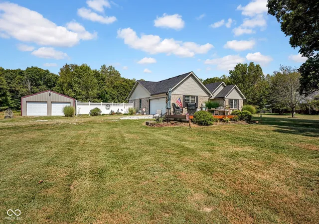 Photo 3 of Sale Pending at 11836 W County Rd 250 S, Medora, IN 47260 | MLS# 22124016 | Listing updated on 2026-09-15