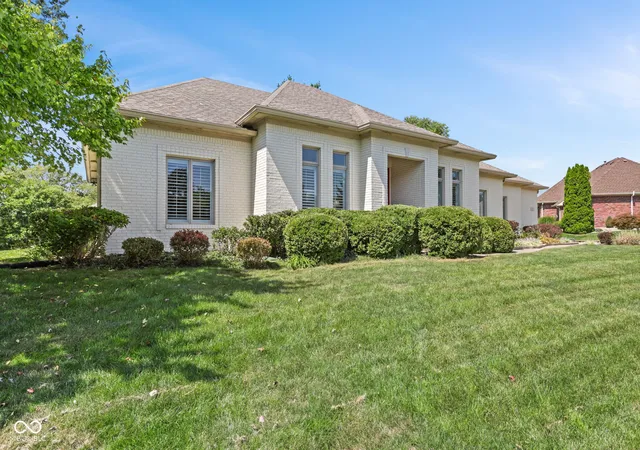 Photo 1 of Single family home for sale at 2668 Forest Hills Blvd, Greenwood, IN 46143 | MLS# 22124135 | Listing updated on 2026-09-12