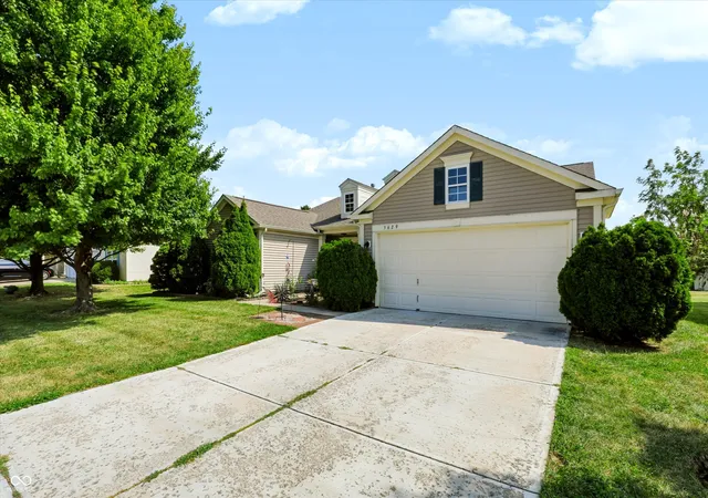 Photo 2 of Sale Pending at 5629 Olive Branch Way, Indianapolis, IN 46237 | MLS# 22124153 | Listing updated on 2026-09-23