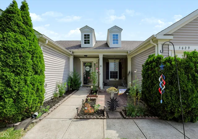 Photo 4 of Sale Pending at 5629 Olive Branch Way, Indianapolis, IN 46237 | MLS# 22124153 | Listing updated on 2026-09-23