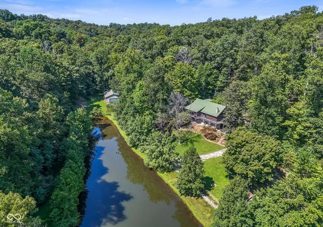 Photo 1 of Single family home for sale at 2100 S Denny Hl Rd, Paragon, IN 46166 | MLS# 22124166 | Listing updated on 2026-10-07