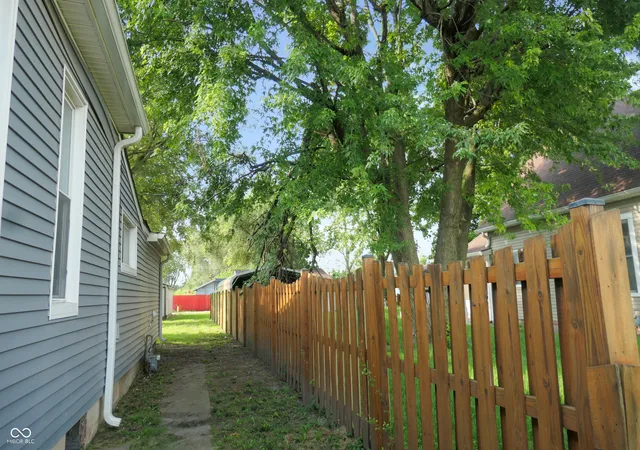 Photo 3 of Single family home for sale at 211 Wisconsin St, Indianapolis, IN 46225 | MLS# 22124231 | Listing updated on 2026-10-22