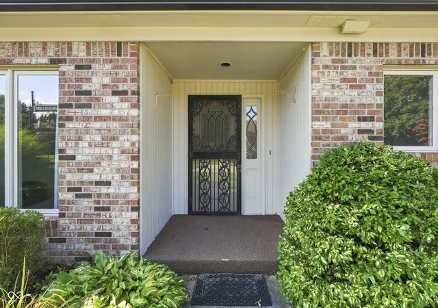 Photo 3 of Sale Pending at 1051 Andalusia Grv, Indianapolis, IN 46260 | MLS# 22124258 | Listing updated on 2026-10-01