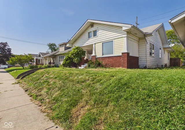 Photo 1 of Single family home for sale at 620 E 29th Street, Anderson, IN 46016 | MLS# 22124327 | Listing updated on 2026-09-12