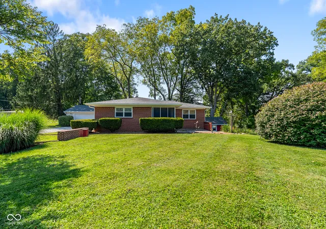 Photo 1 of Sale Pending at 13426 N White Lick Rd, Mooresville, IN 46158 | MLS# 22124344 | Listing updated on 2026-09-10