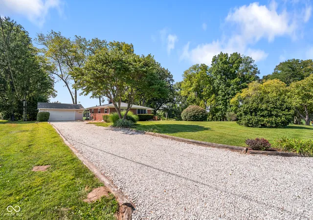 Photo 2 of Sale Pending at 13426 N White Lick Rd, Mooresville, IN 46158 | MLS# 22124344 | Listing updated on 2026-09-10