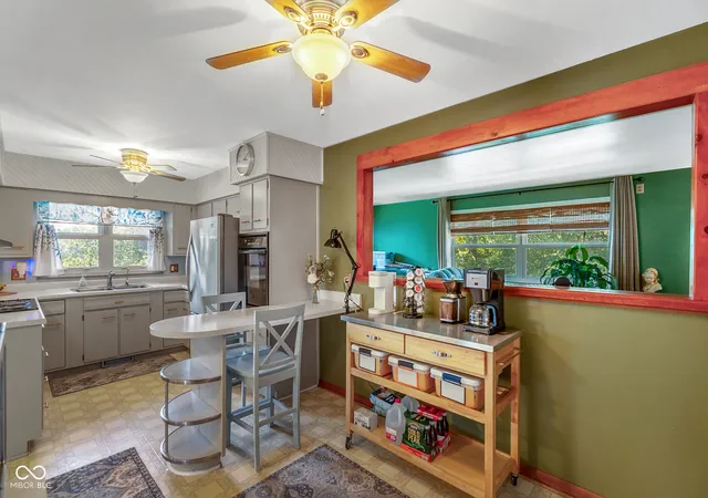 Photo 4 of Sale Pending at 13426 N White Lick Rd, Mooresville, IN 46158 | MLS# 22124344 | Listing updated on 2026-09-10