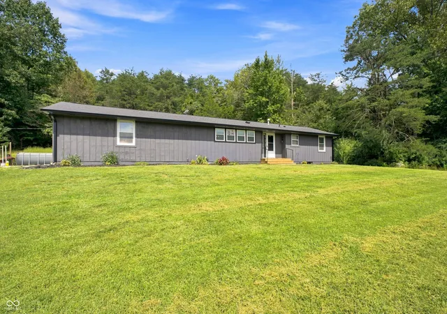Photo 2 of Single family home for sale at 13300 W 525 South, Columbus, IN 47201 | MLS# 22124370 | Listing updated on 2026-09-10