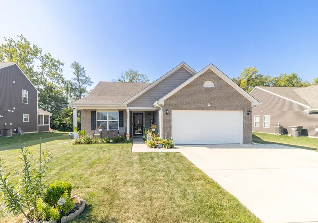 Single family home for sale at 10041 James Run Dr, Indianapolis, IN 46239 | MLS# 22124375