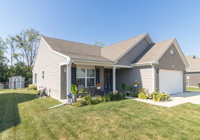 Photo 3 of Single family home for sale at 10041 James Run Dr, Indianapolis, IN 46239 | MLS# 22124375 | Listing updated on 2026-09-26