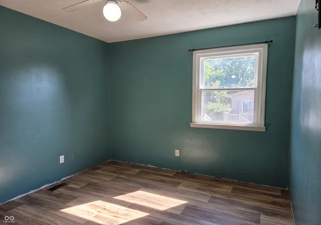 Photo 4 of Single family home for sale at 3434 W Serenity Pkwy, Connersville, IN 47331 | MLS# 22124453 | Listing updated on 2026-09-10