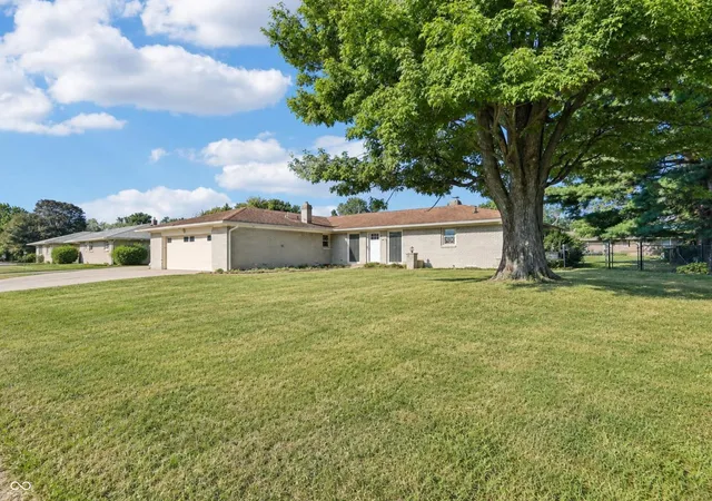 Photo 2 of Single family home for sale at 8244 Palmetto Ln, Indianapolis, IN 46217 | MLS# 22124456 | Listing updated on 2026-10-02