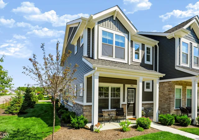 Photo 2 of Townhouse for sale at 19413 Grassy Branch Rd, Westfield, IN 46074 | MLS# 22124504 | Listing updated on 2026-09-10