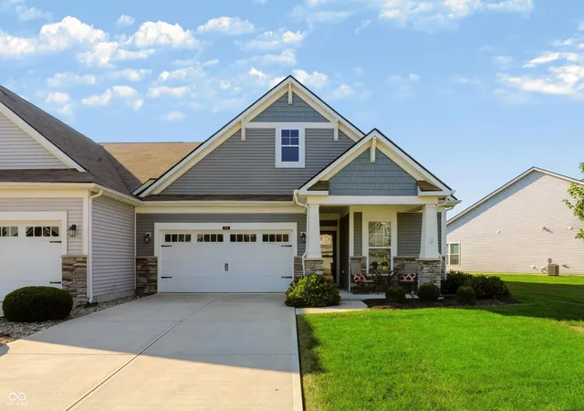 Photo 2 of Single family home for sale at 6641 Red Barn Dr, Whitestown, IN 46075 | MLS# 22124523 | Listing updated on 2026-09-11