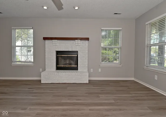 Photo 3 of Single family home for sale at 8446 Silverado Dr, Indianapolis, IN 46237 | MLS# 22124526 | Listing updated on 2026-10-23